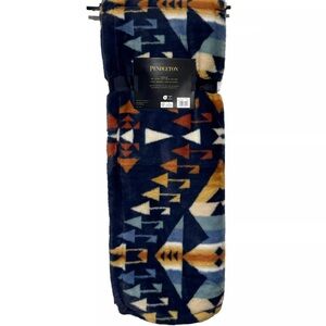 Pendleton BIG THUNDER Double Sided FAUX FUR Throw Blanket Southwest 50x70 Navy